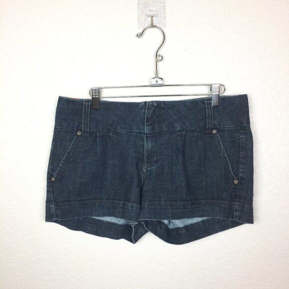 BB Dark Blue Denim Shorts Size 11 - Picture 1 of 6